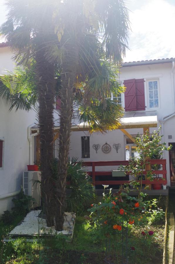 Maison Elizondoa - Chambres, Restaurant Et Spa Masparraute Esterno foto